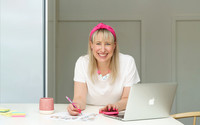 Abi Moore - brand photographer and marketing & visibility coach (screen width-v2)