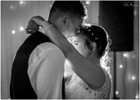 Natural relaxed real wedding photography 10