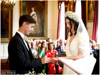 Windsor Guildhall relaxed wedding photography 02