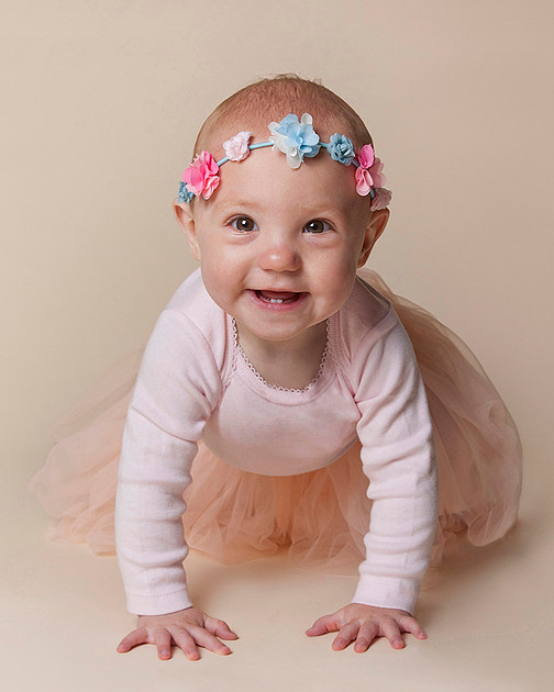 9-month-old baby photographer portraits