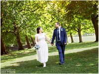 Relaxed natural Windsor Guildhall wedding photographer 10