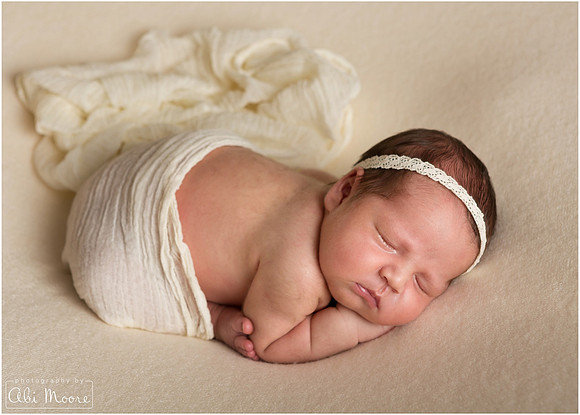 Newborn baby photographer Windsor