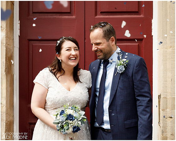Relaxed natural Windsor Guildhall wedding photographer 07