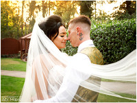 Windsor & Ascot fun relaxed wedding photography 09