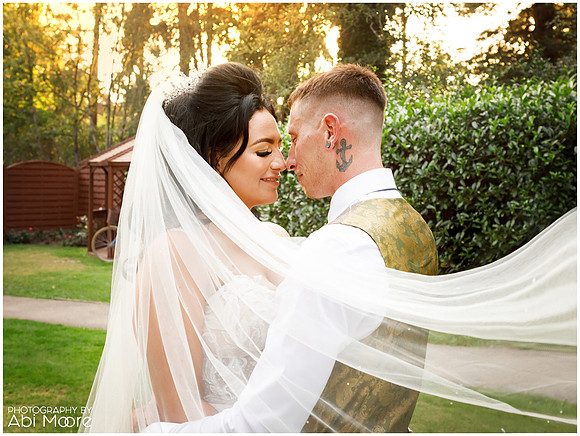 Windsor & Ascot fun relaxed wedding photography 09