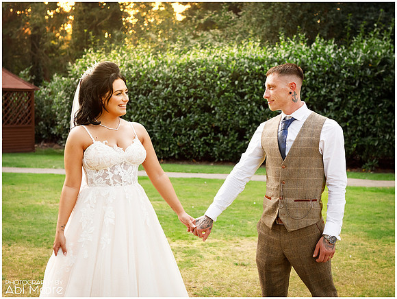 Windsor & Ascot fun relaxed wedding photography 10