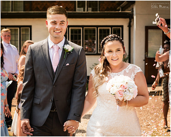 Natural relaxed real wedding photography 06
