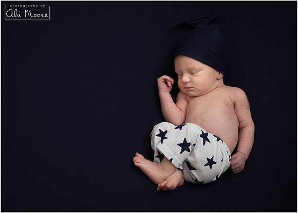 Matnernity and newborn photography Windsor bump to baby 3