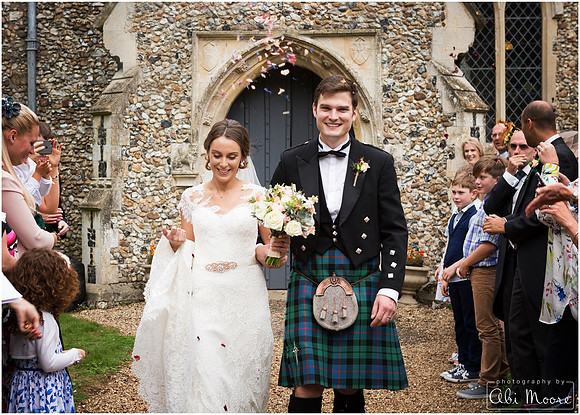 Family-focused child-friendly wedding photographer 04
