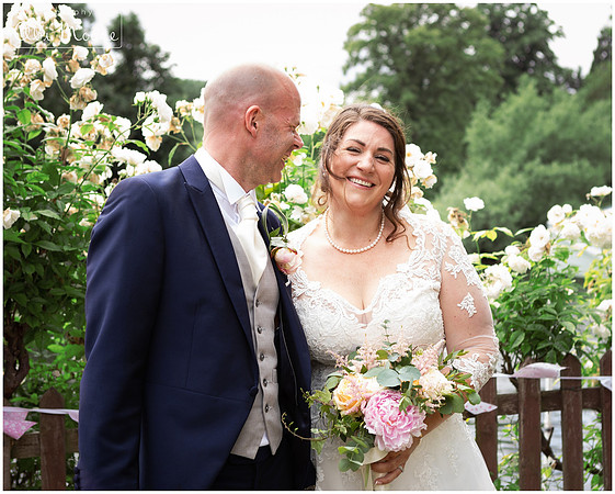 Garden party wedding Maidenhead 7