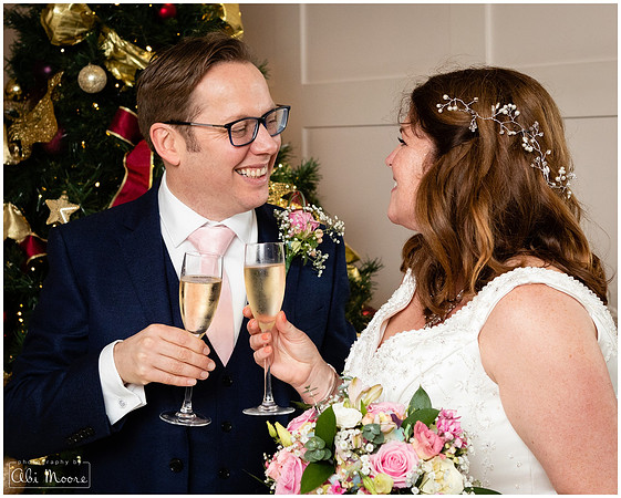 Windsor Guildhall winter wedding 07